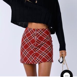 Red plaid mini skirt